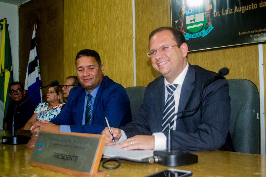 Vereador Alexandre Tenório continua na presidência da Casa nos próximos dois anos (2019-2020)