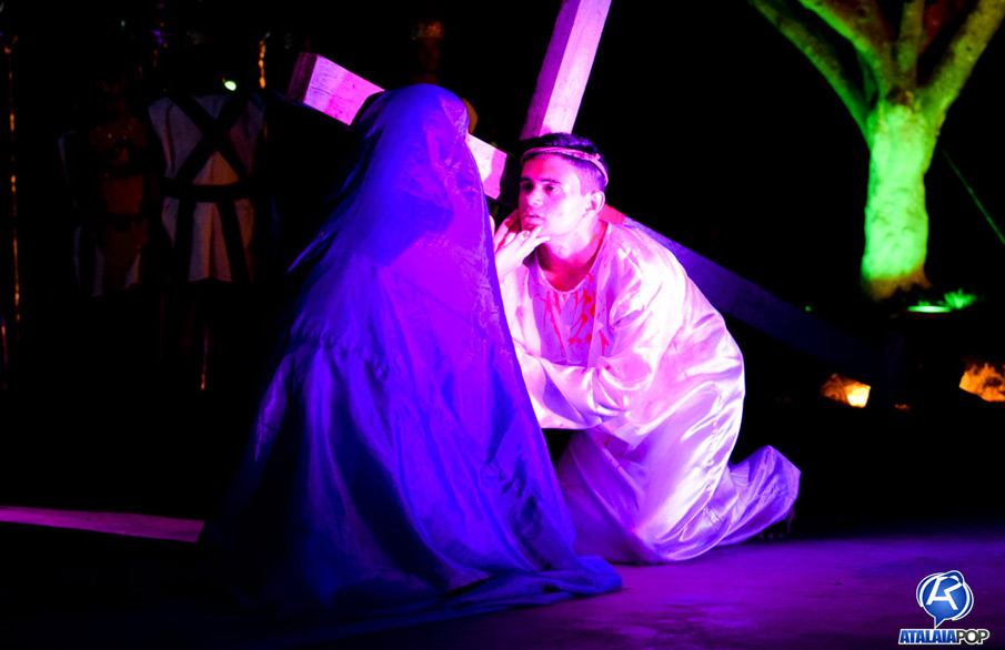 Com brilhantismo, os alunos encenaram momentos marcantes dos últimos momentos da vida de Jesus Cristo.