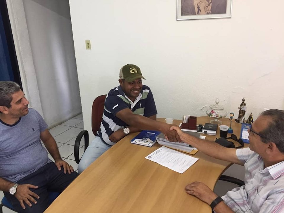 Prefeito nomeia novo secretário de Agricultura.