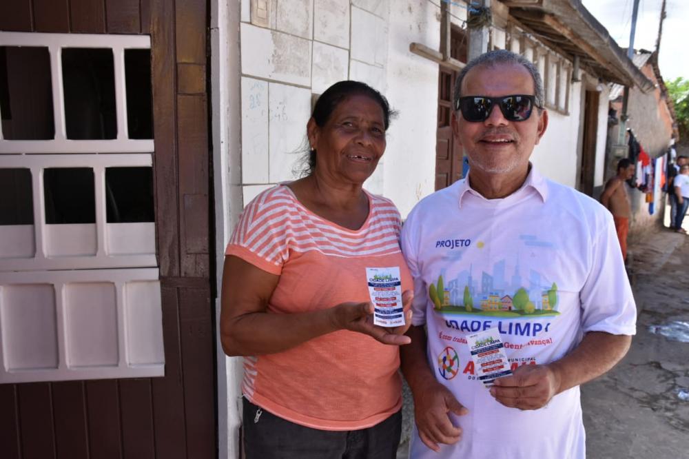 Prefeito Chico Vigário participou do inicio da campanha Cidade Limpa.