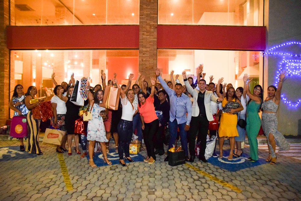 Confraternização da Farmácia do Trabalhador Brasileiro. 