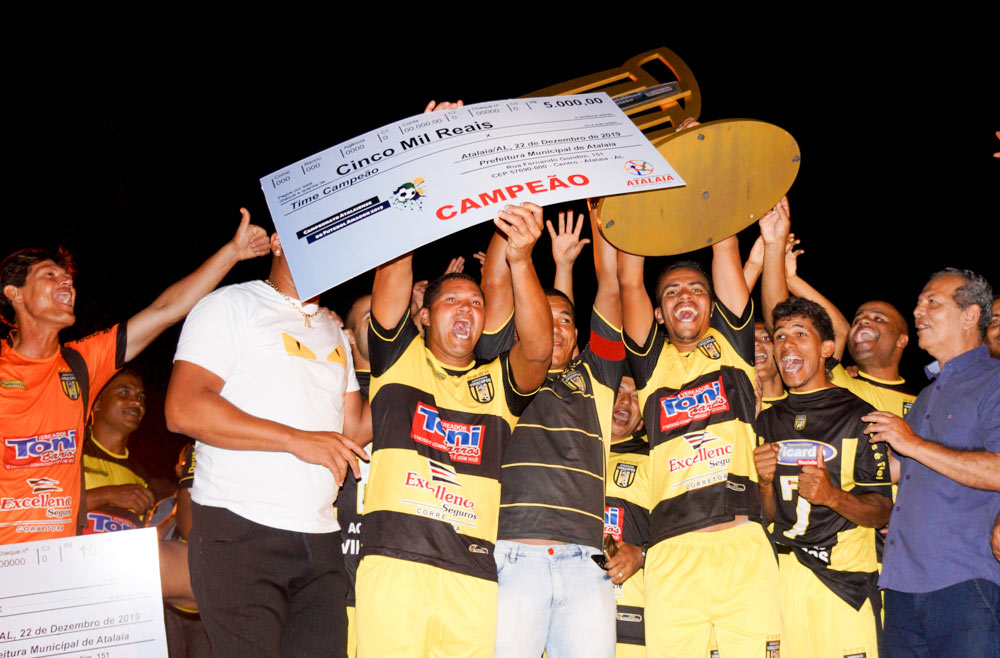 Vira Copos goleia o 3º Tempo Girador por 4 a 0, na grande final da 1ª Divisão 2019.