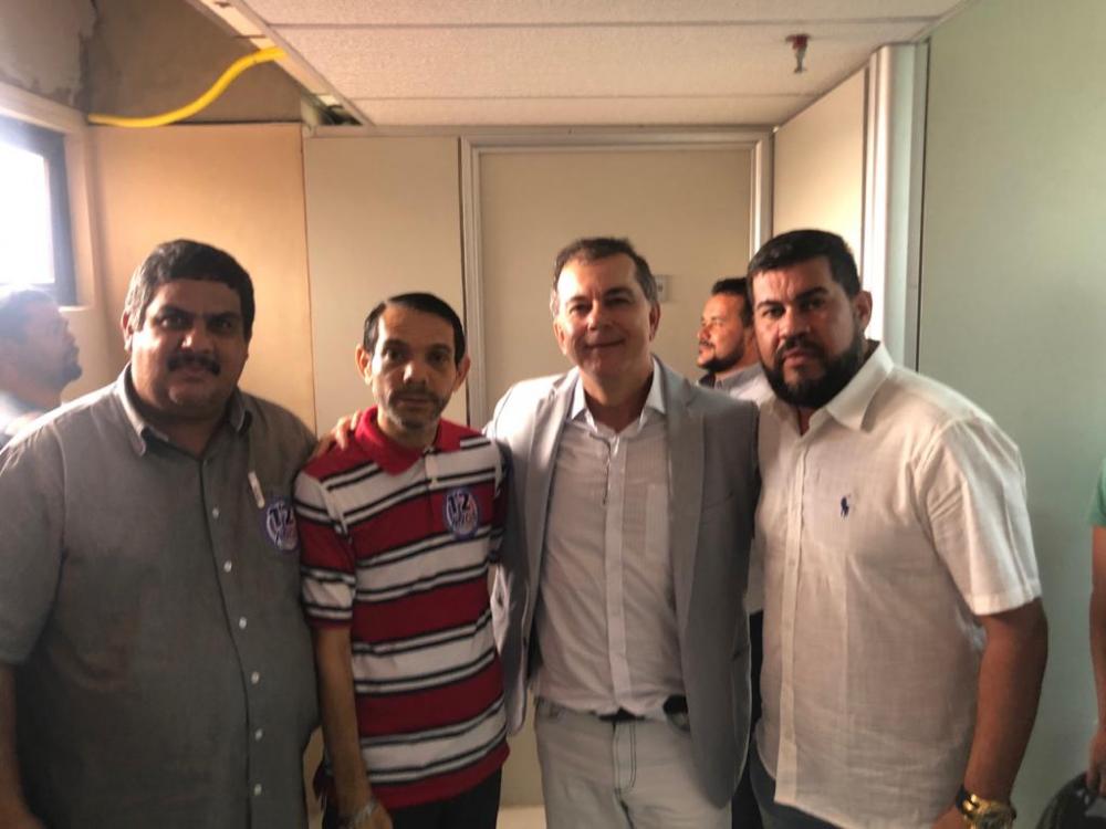 Presidente do SINTRACOMP-AL Maercio Ferreira, Presidente da Associação de Atalaia Robério Ferro, vereador Marcos Rebollo e Ronaldo Medeiros (ARSAL).